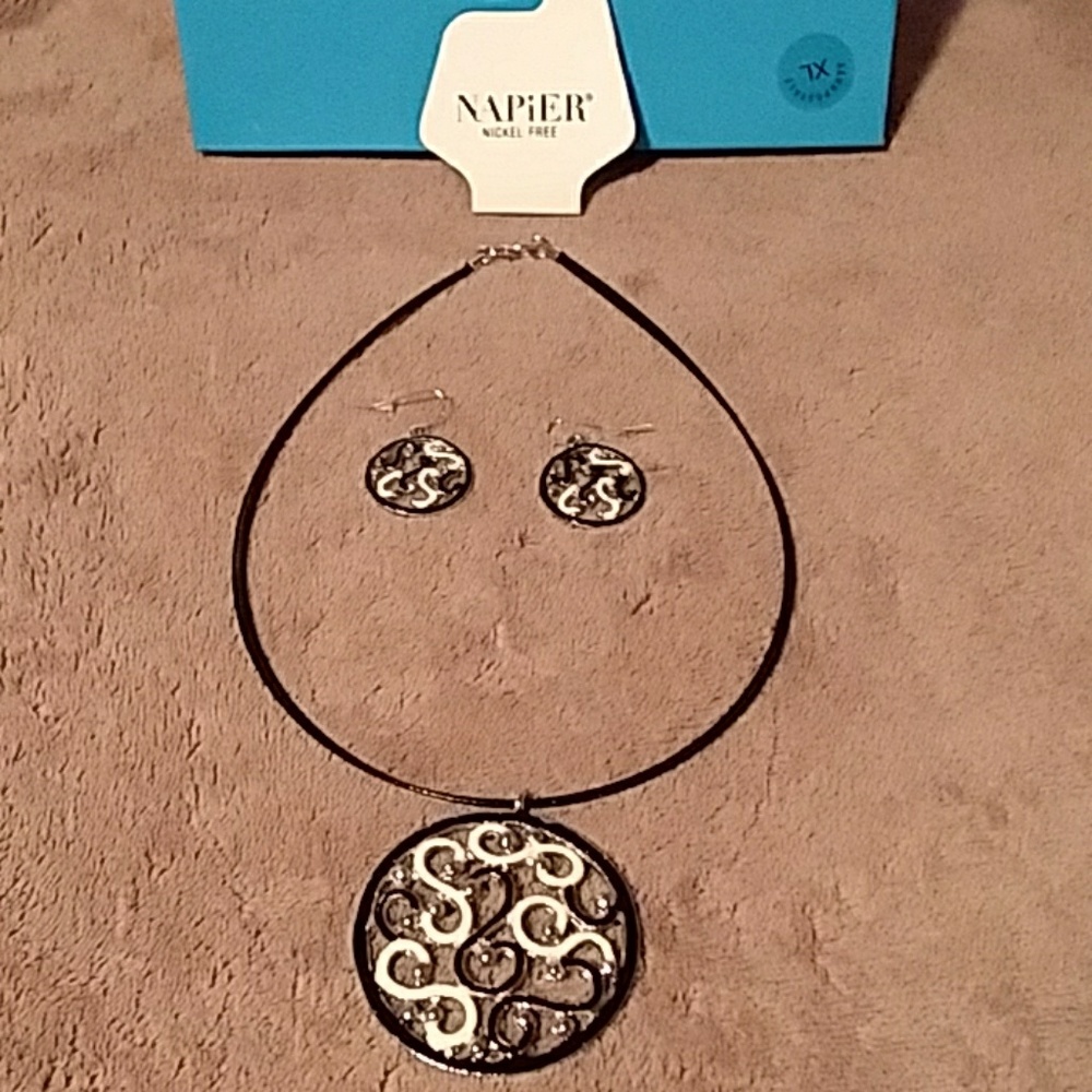 NAPIER NECKLACE AND PIERCED EARRING  SET